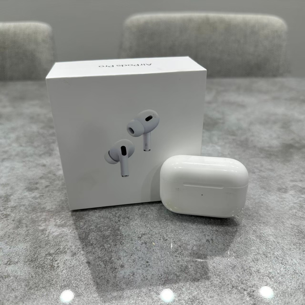 AirPods Pro（第2世代） MQD83J/A（AirPods Pro 第2世代 MQD83J/A  
